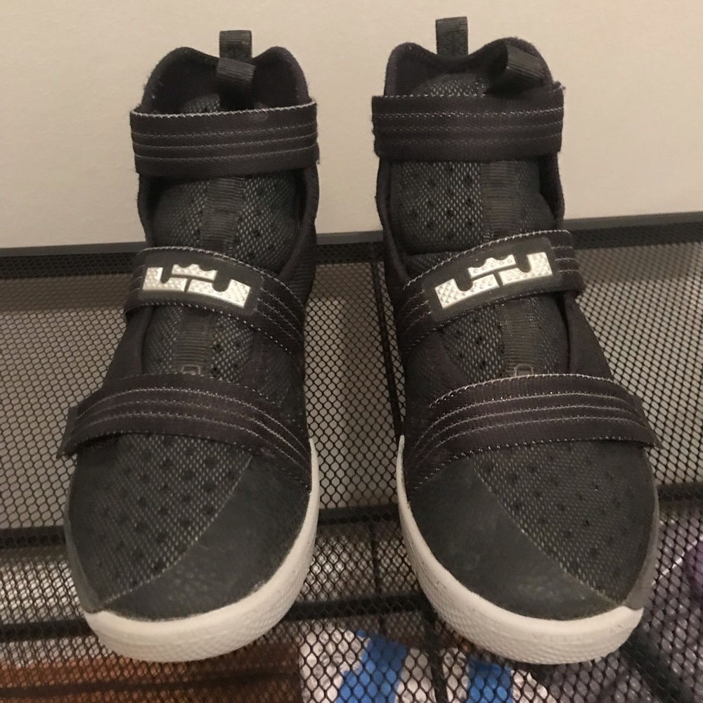 Lebron Soldier 11